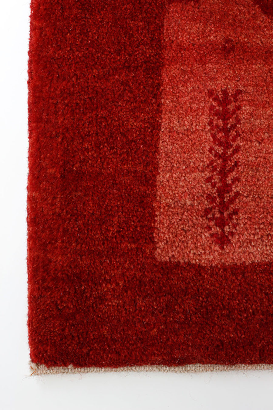 Red Qashqai Gabbeh Carpet fringe