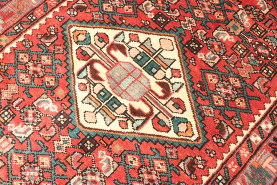 Hand-knotted Persian Hamadan carpet