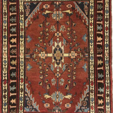 Hand-knotted Persian Hamadan carpet