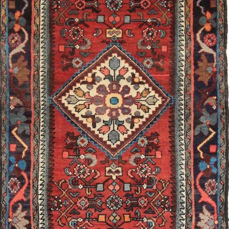 Hand-knotted Persian Hamadan carpet