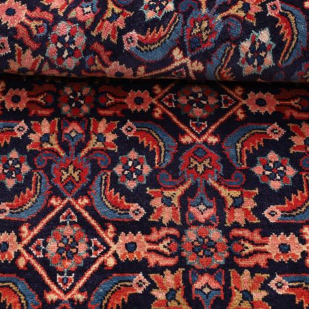 Hand-knotted Persian Hamadan carpet