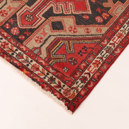 Hand-knotted Persian Hamadan carpet