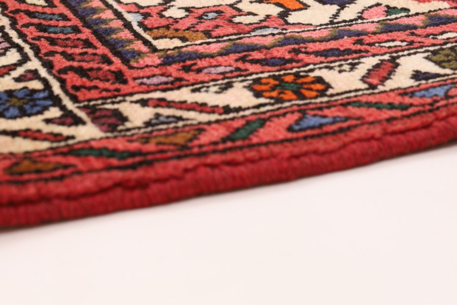 Hand-knotted Persian Hamadan carpet