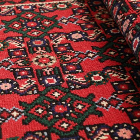 Tapis persan Hosseinabad noué à la main