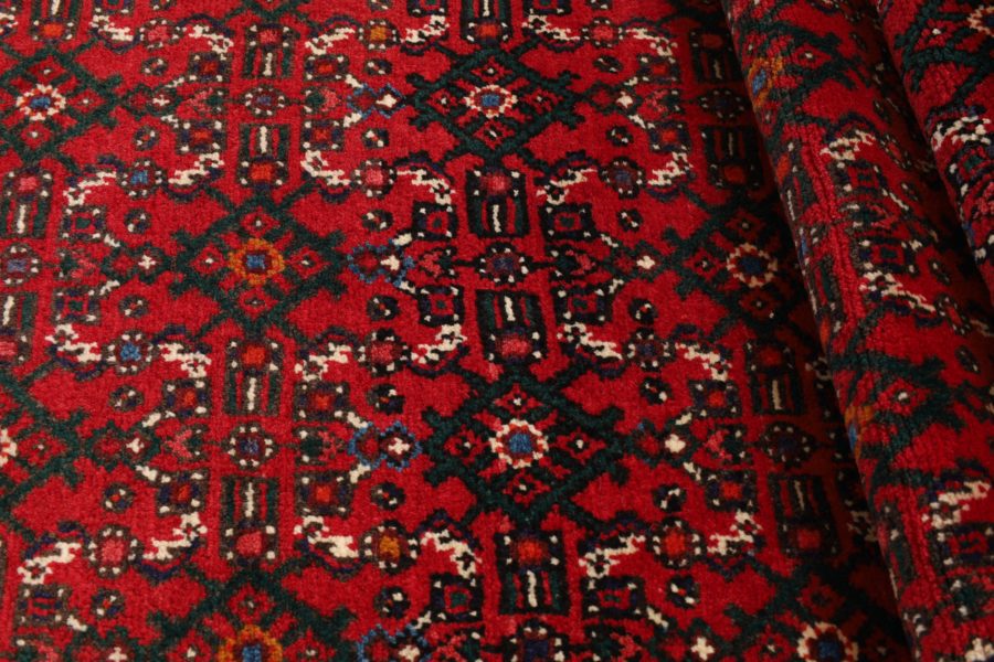 Hand-knotted Persian Hosseinabad carpet