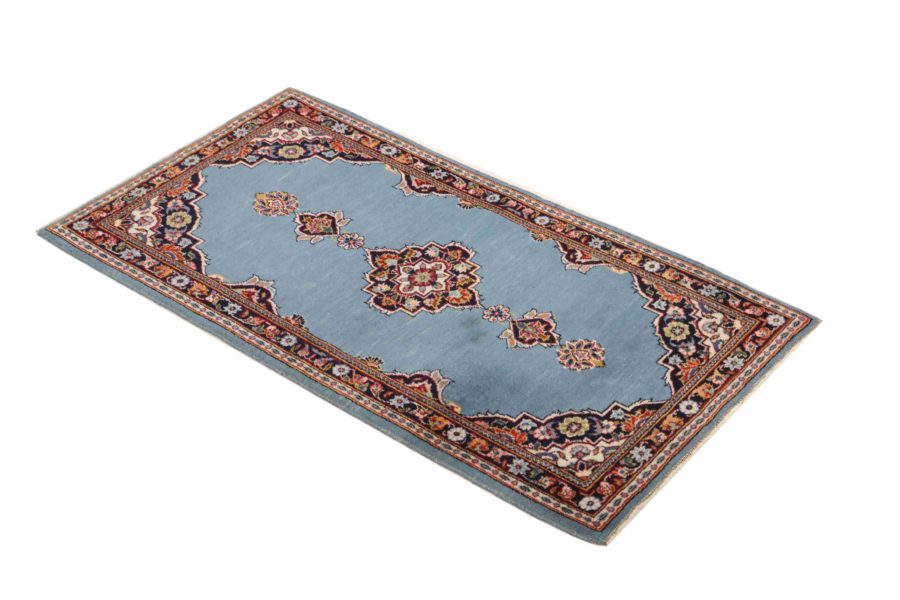 Hand-knotted Persian Kashan carpet