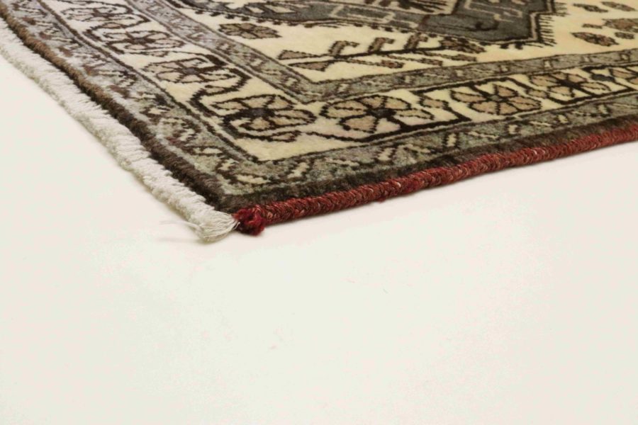 Hand-knotted Persian Qashqai carpet