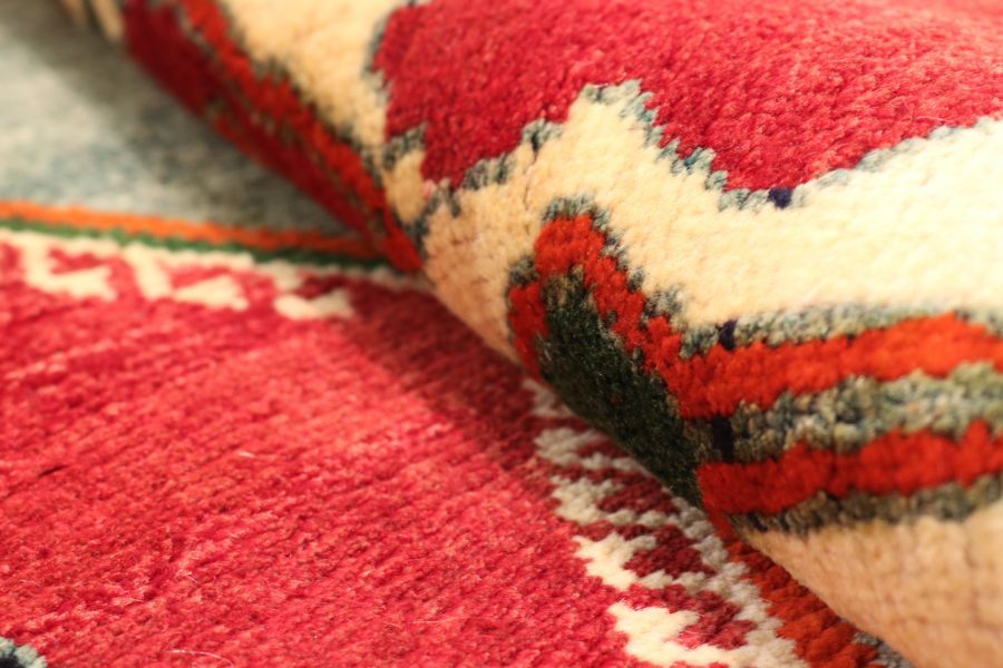 Hand-knotted Persian Qashqai carpet