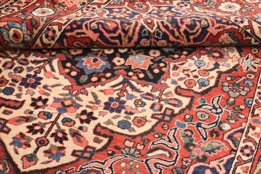 Hand-knotted Persian Saman carpet