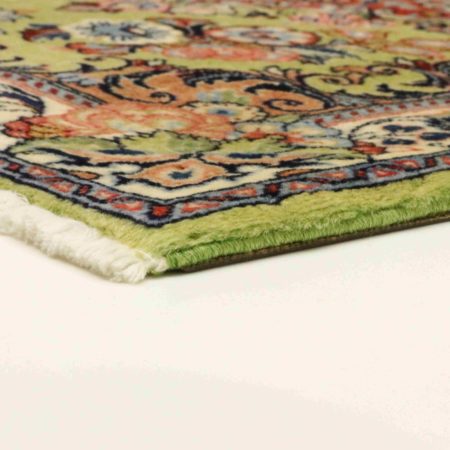 Hand-knotted Persian Sarouk carpet