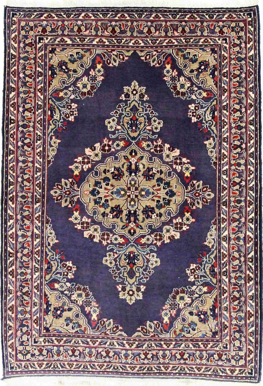 Hand-knotted Persian Sarouk carpet