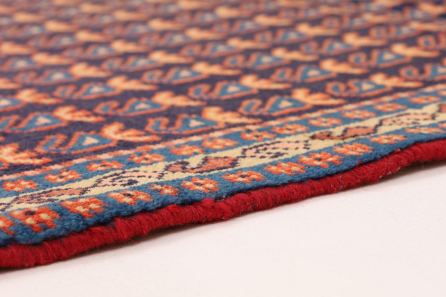 Hand-knotted Persian Sarouk carpet