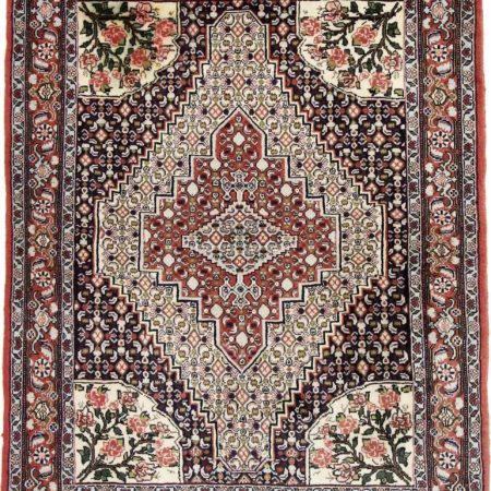 Hand-knotted Persian Senneh carpet