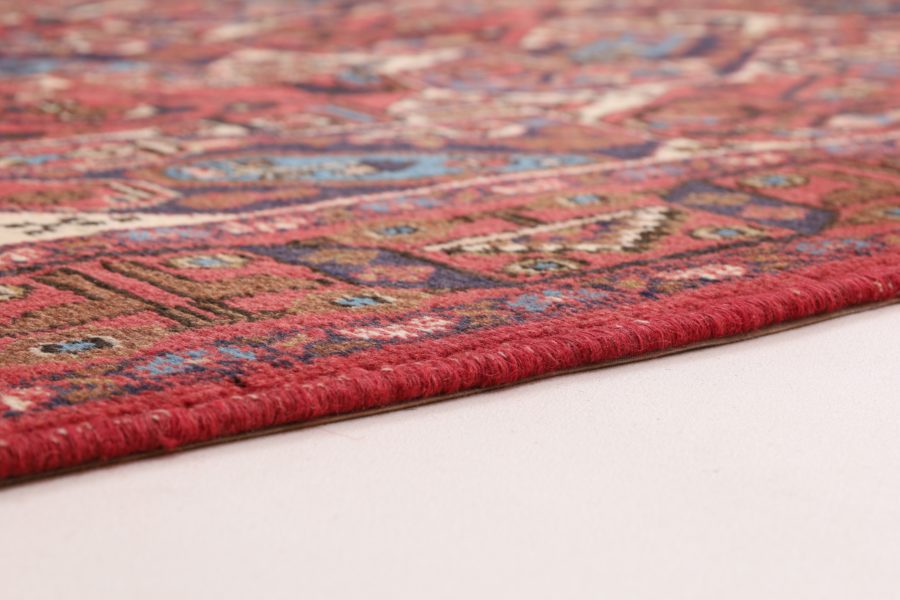 Hand-knotted Persian Sirjan carpet