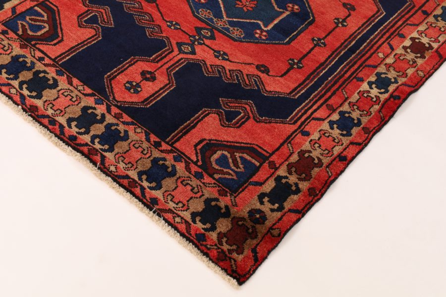 Hand-knotted Persian Zanjan carpet